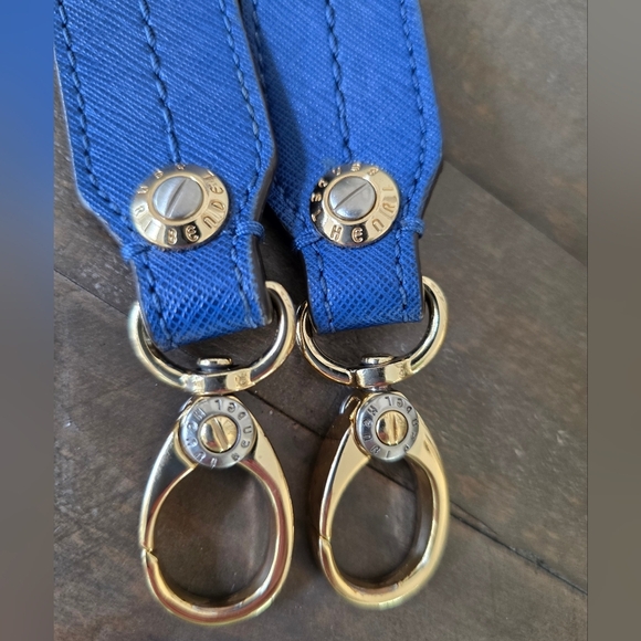 Henri Bendel West 57th Blue Leather Laptop Bag With Crossbody Strap & Lock - Picture 14 of 15